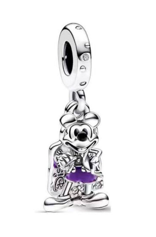 Charm atuendo morado